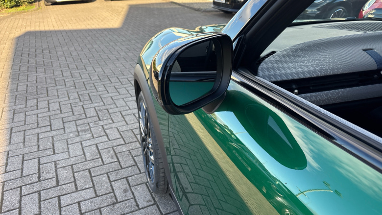 MINI Cooper 1.5 C Exclusive 3dr Auto Petrol Hatchback